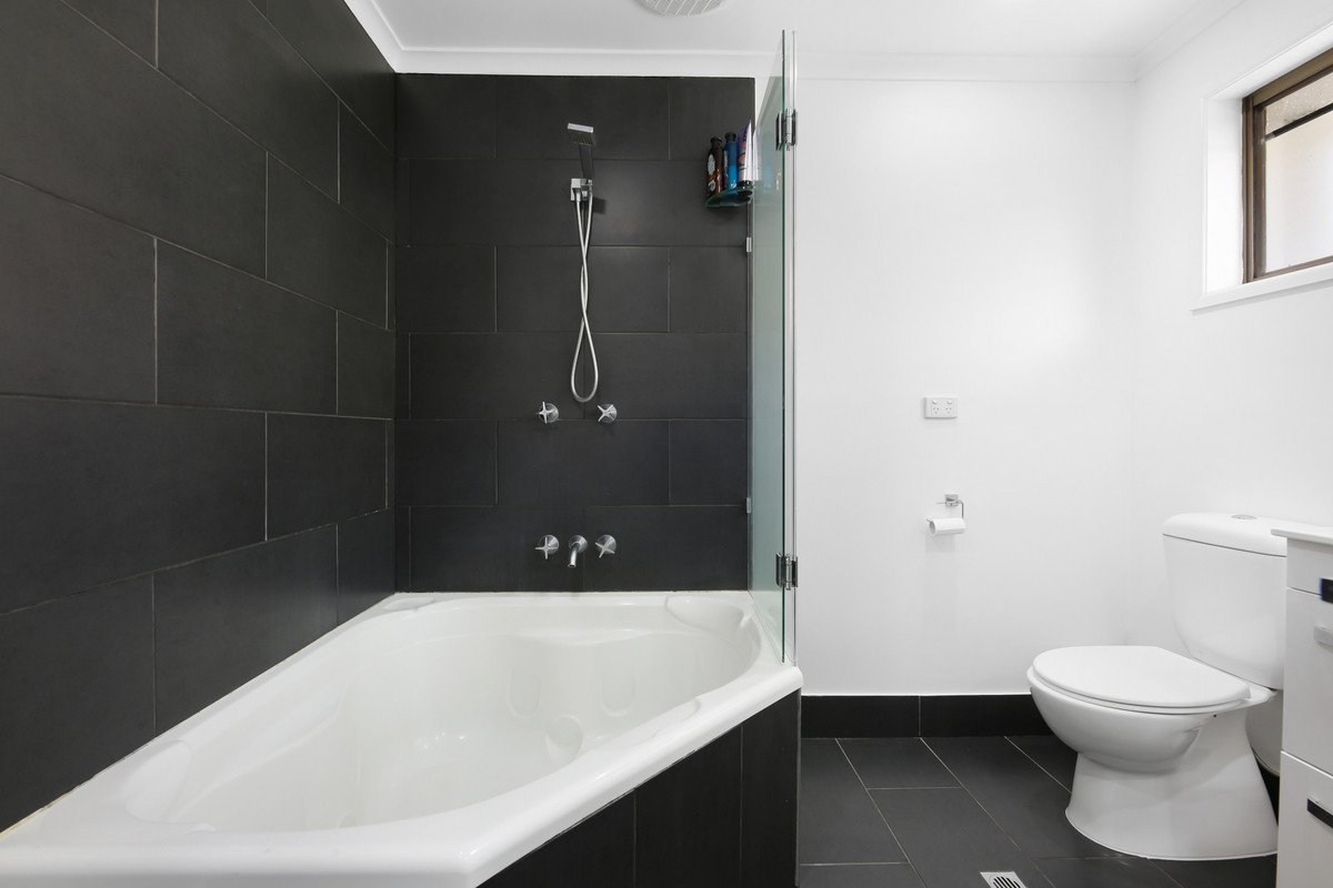 2/53 Albion Avenue MIAMI 11