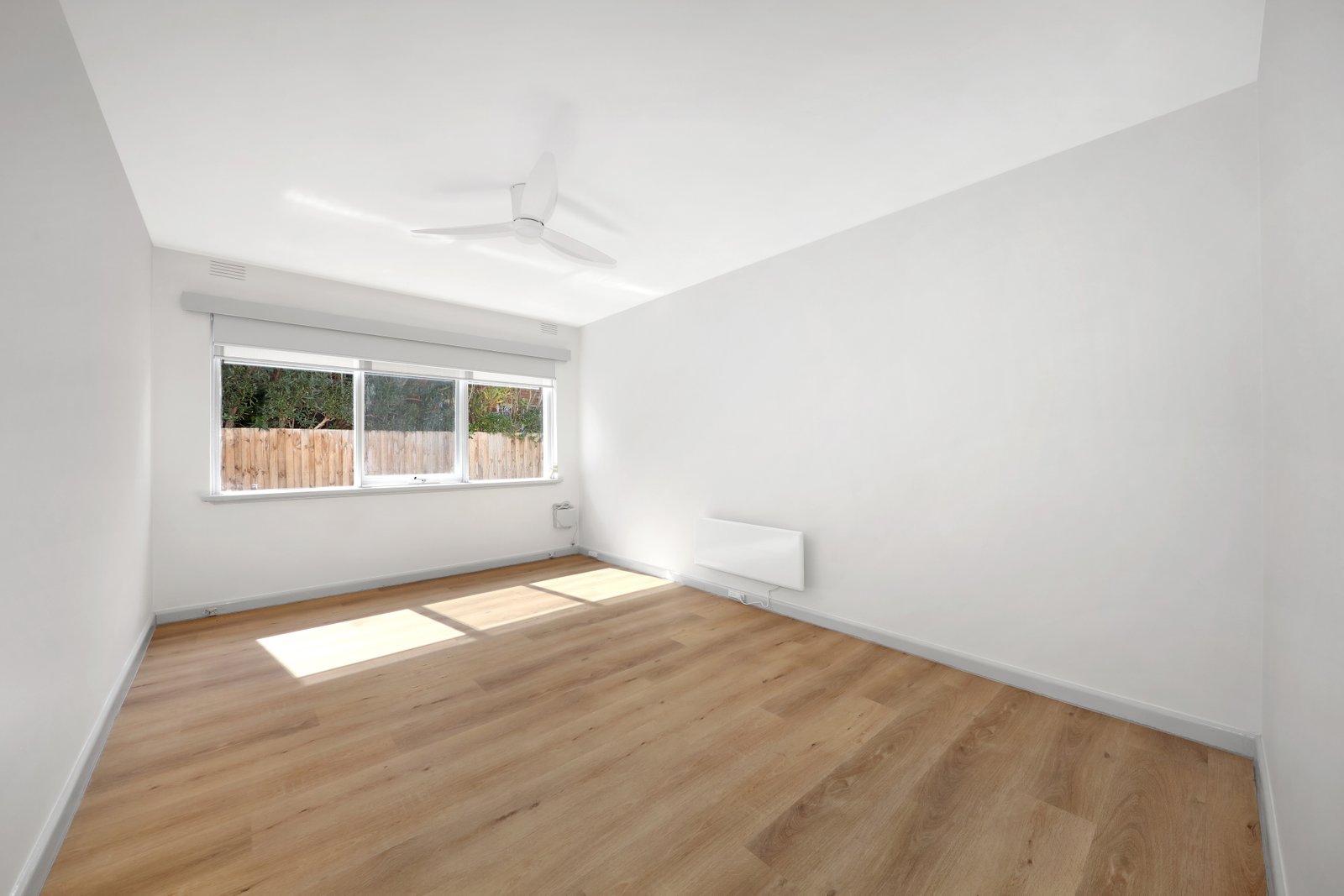 Gallery: 2/53 Daley Street
