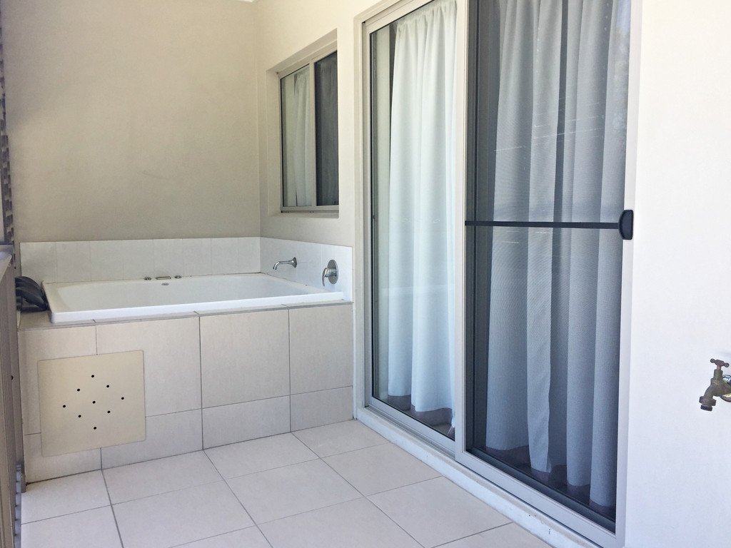 25/3 Deloraine Close 'Delorvue Apartments'  CANNONVALE 2