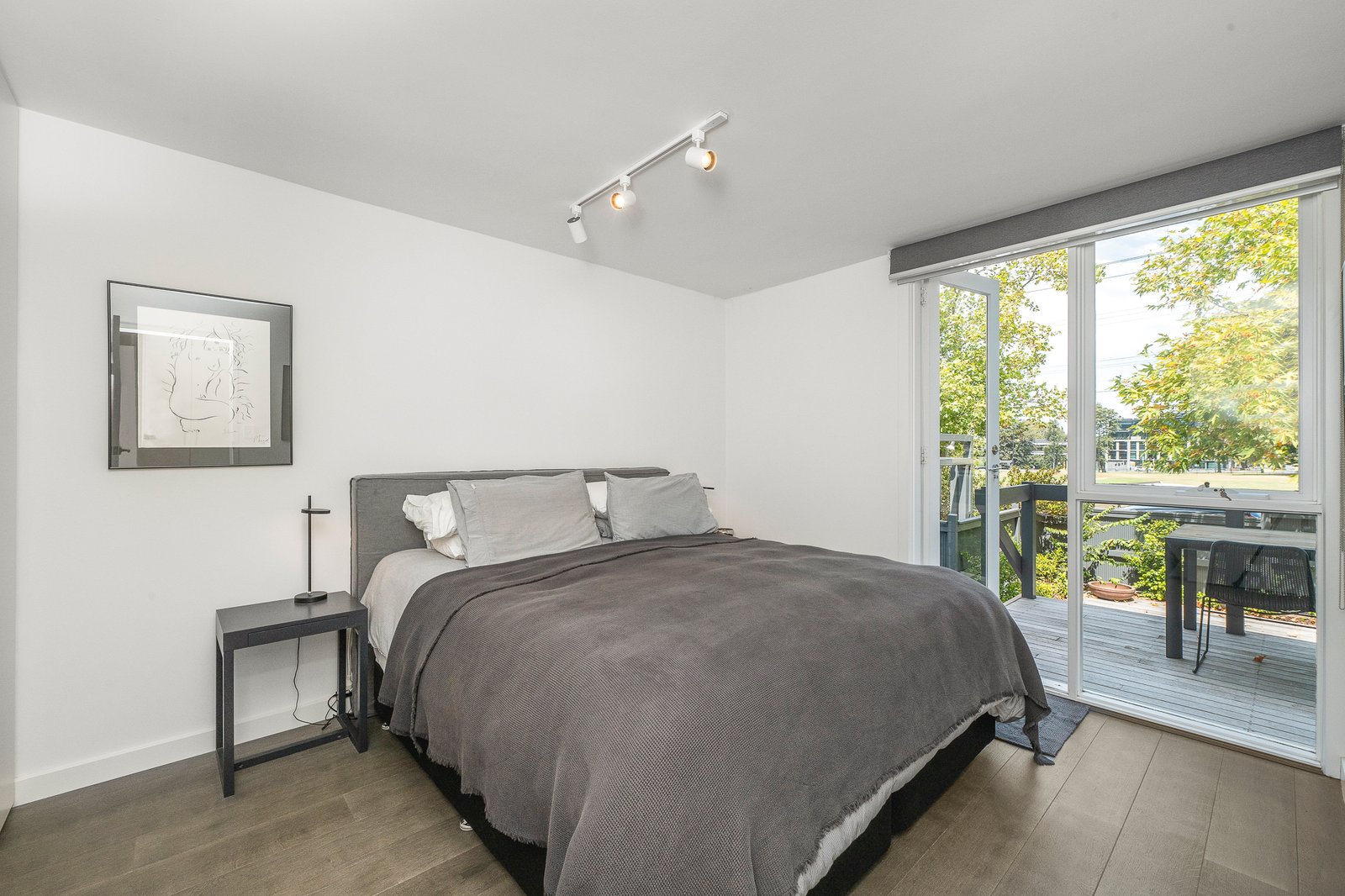 Real Estate and Property in 2/53 Denham Street, Hawthorn, VIC