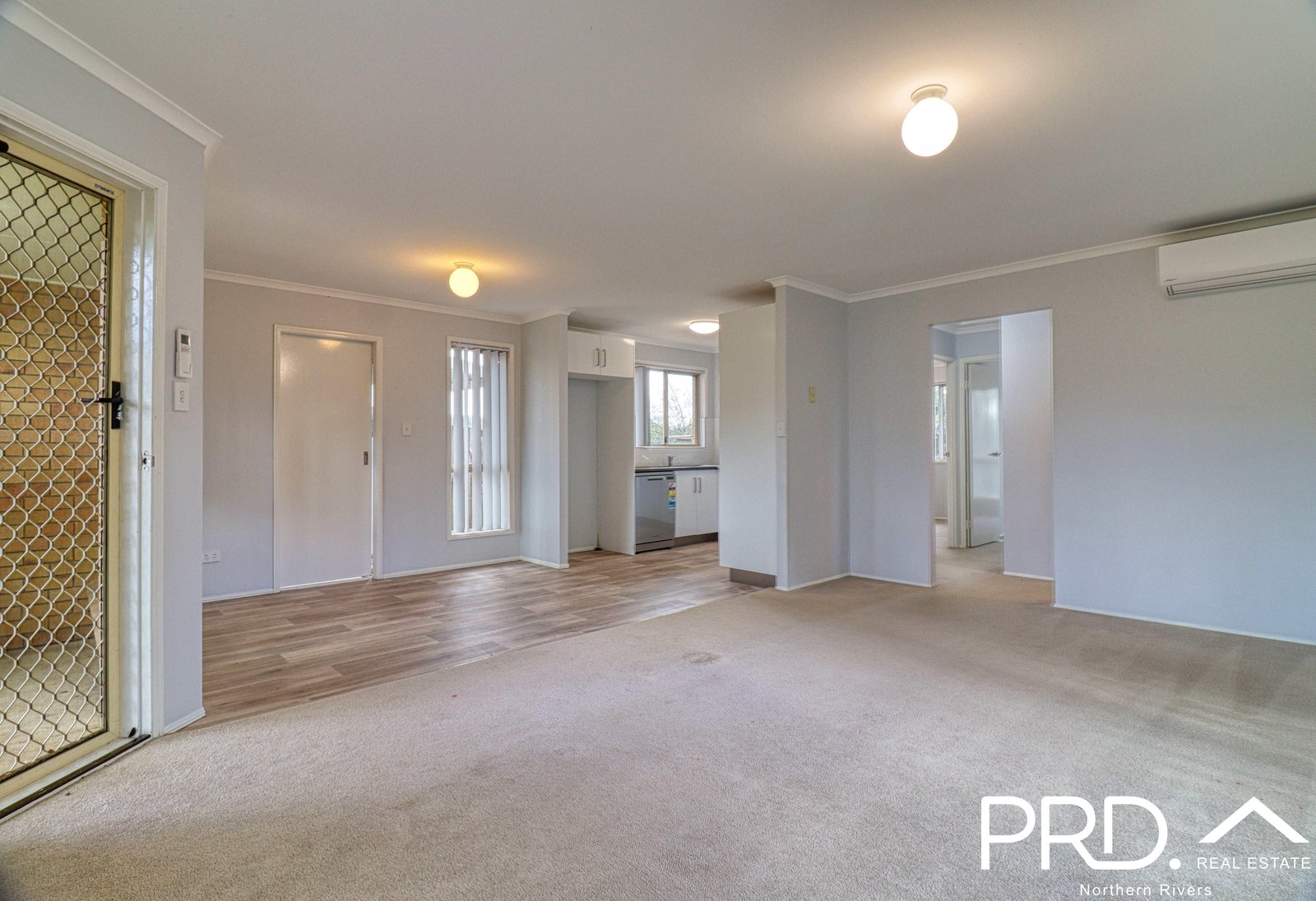 2/53 Elizabeth Avenue GOONELLABAH 3