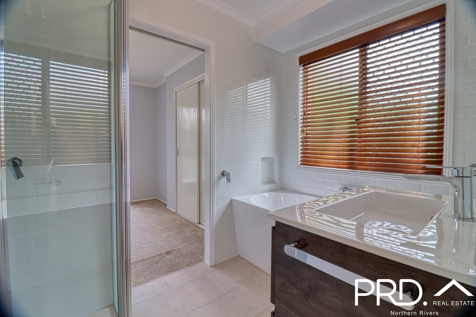 2/53 Elizabeth Avenue GOONELLABAH 10