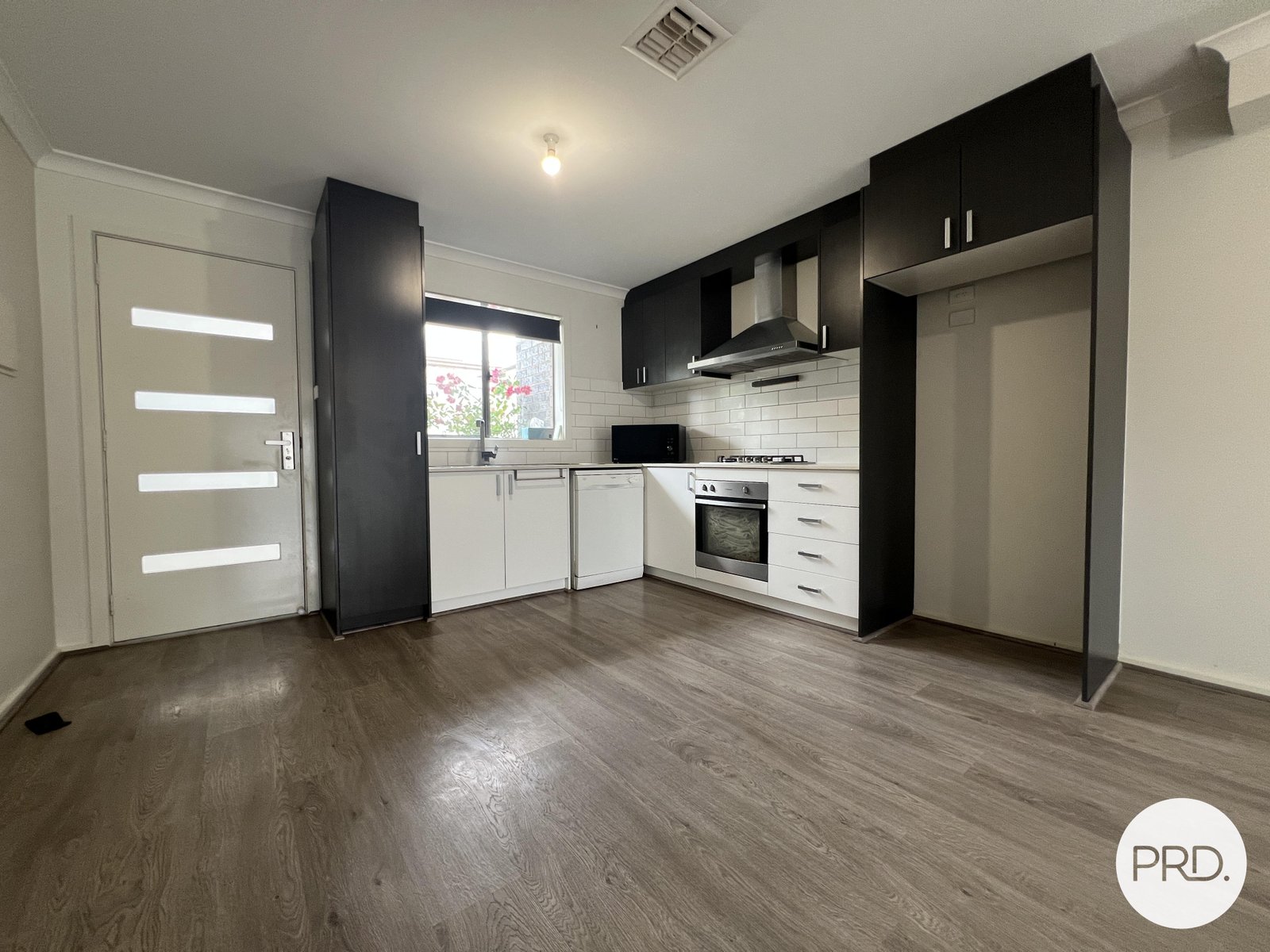 2/53 High Street QUEANBEYAN EAST 4