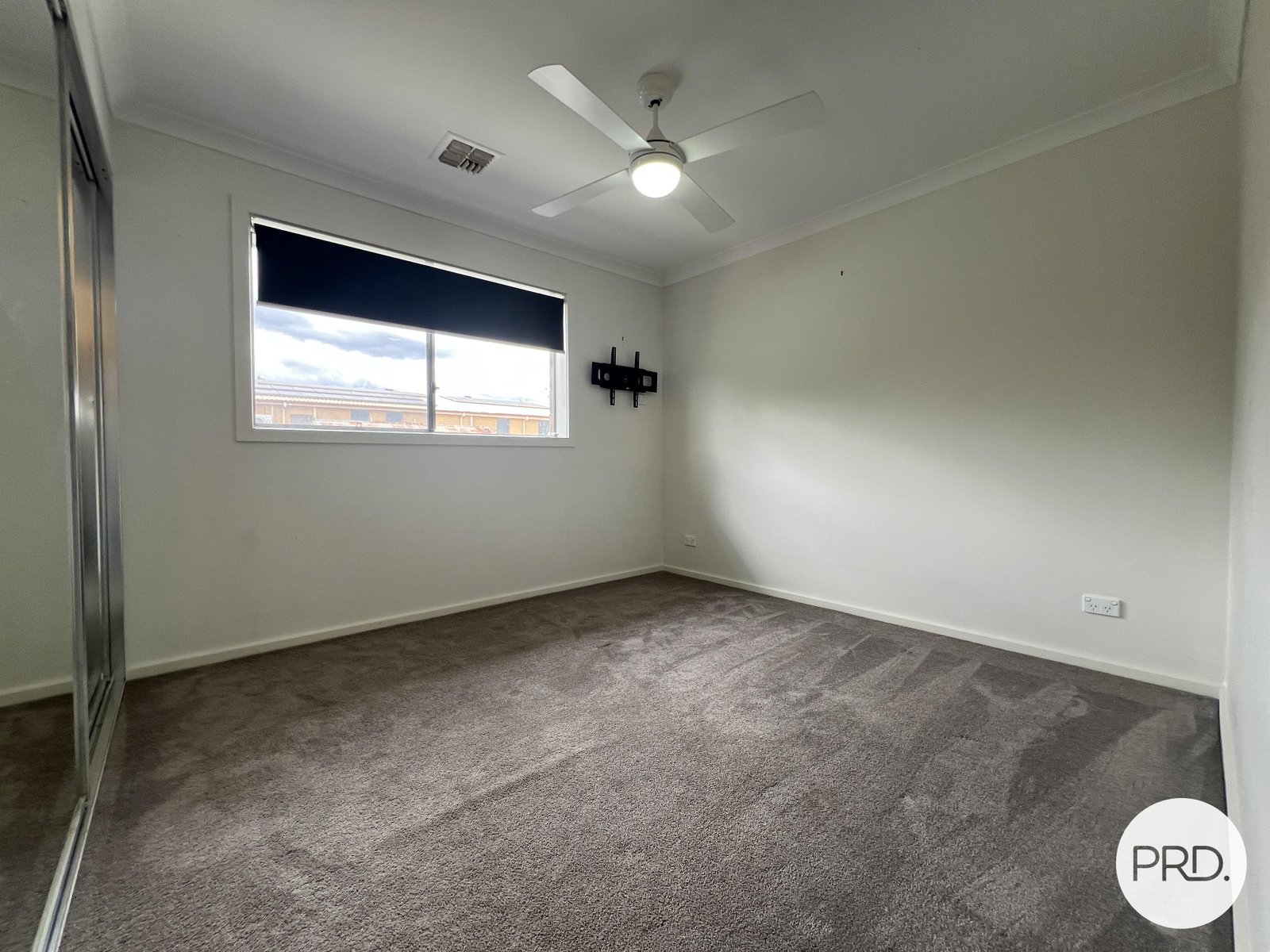 2/53 High Street QUEANBEYAN EAST 8