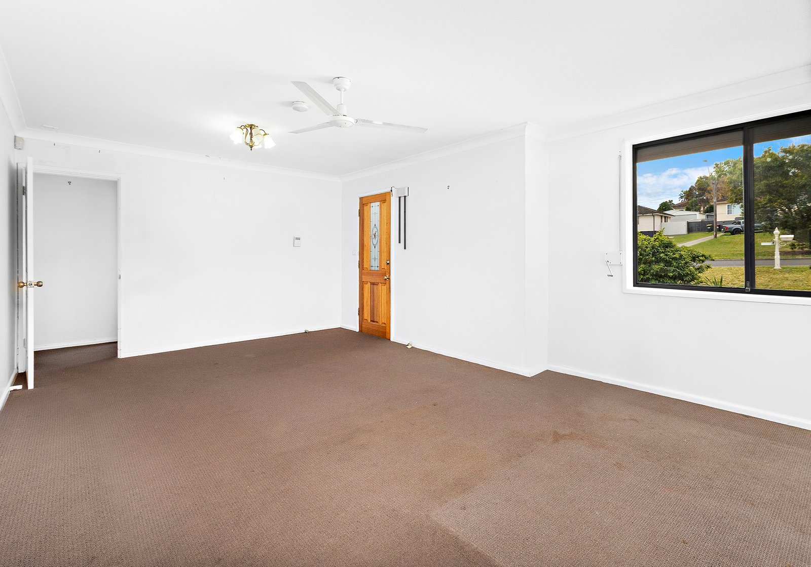 253 Northcliffe Drive BERKELEY 4