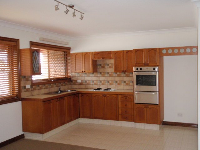 2/53 Oliver Street NUNDAH 3