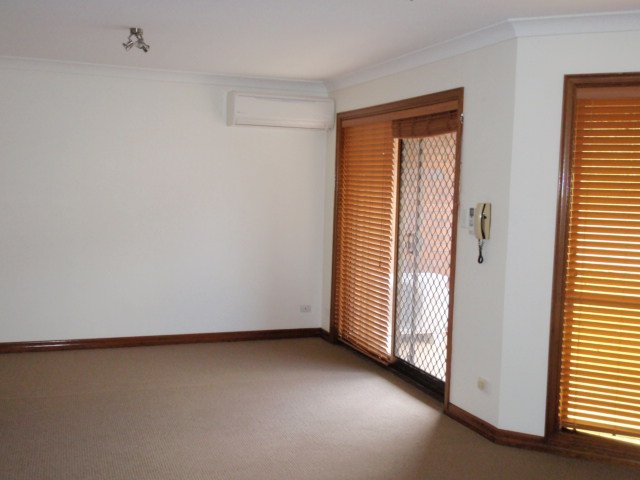 2/53 Oliver Street NUNDAH 5