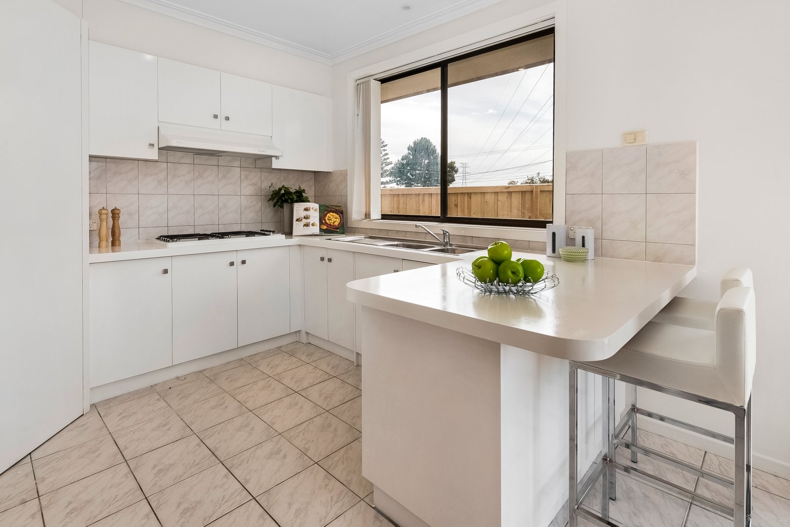 Gallery: 2/53 Schneider Crescent