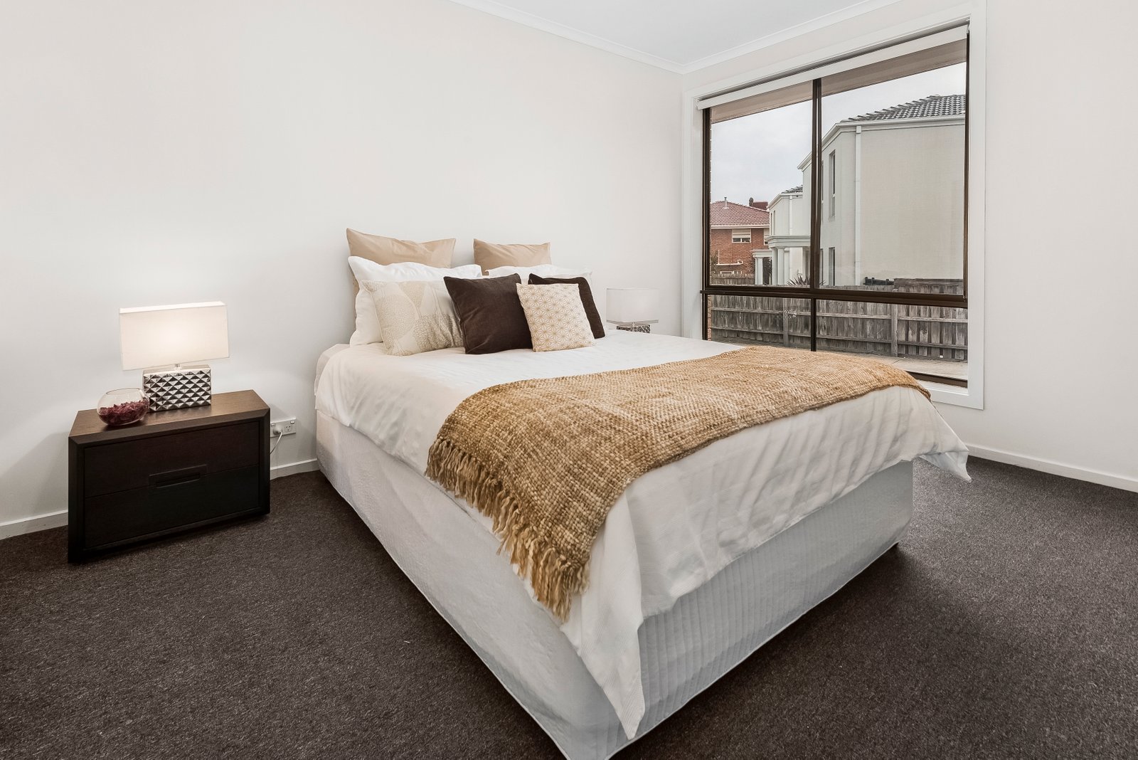 Gallery: 2/53 Schneider Crescent