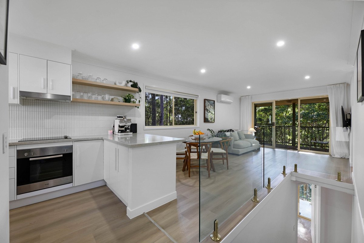 25/31 Simpsons Road Elanora 2