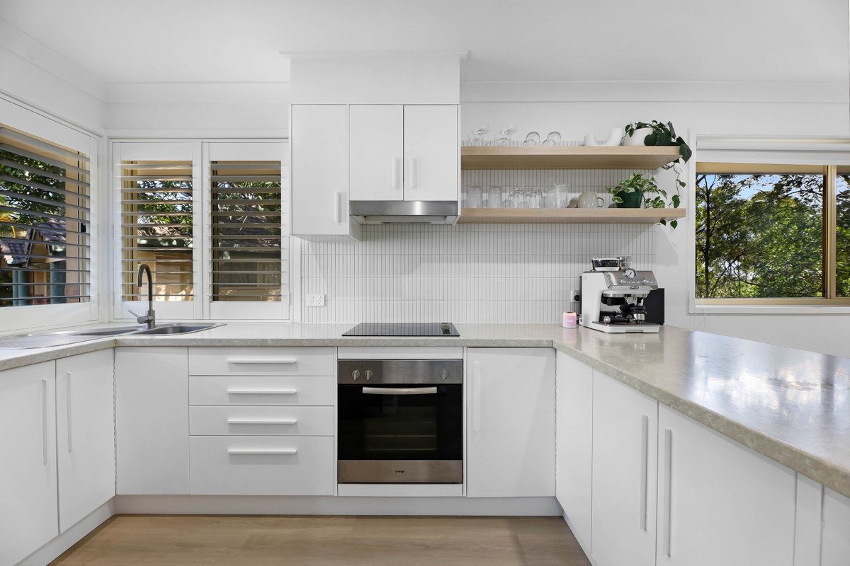 25/31 Simpsons Road Elanora 3