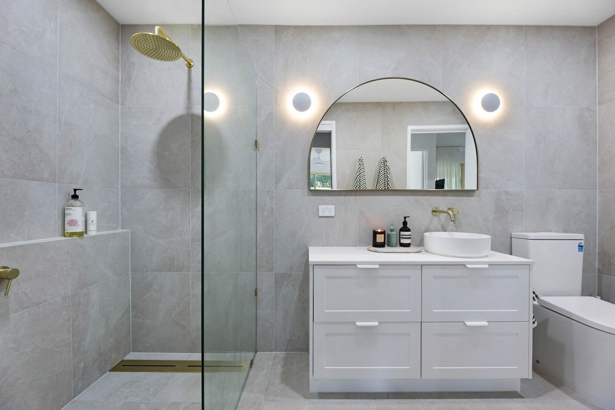 25/31 Simpsons Road Elanora 15