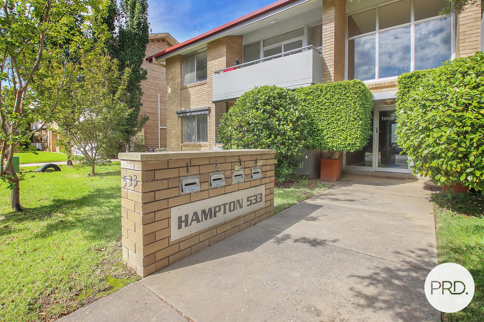 2/533 Kiewa Place ALBURY 1