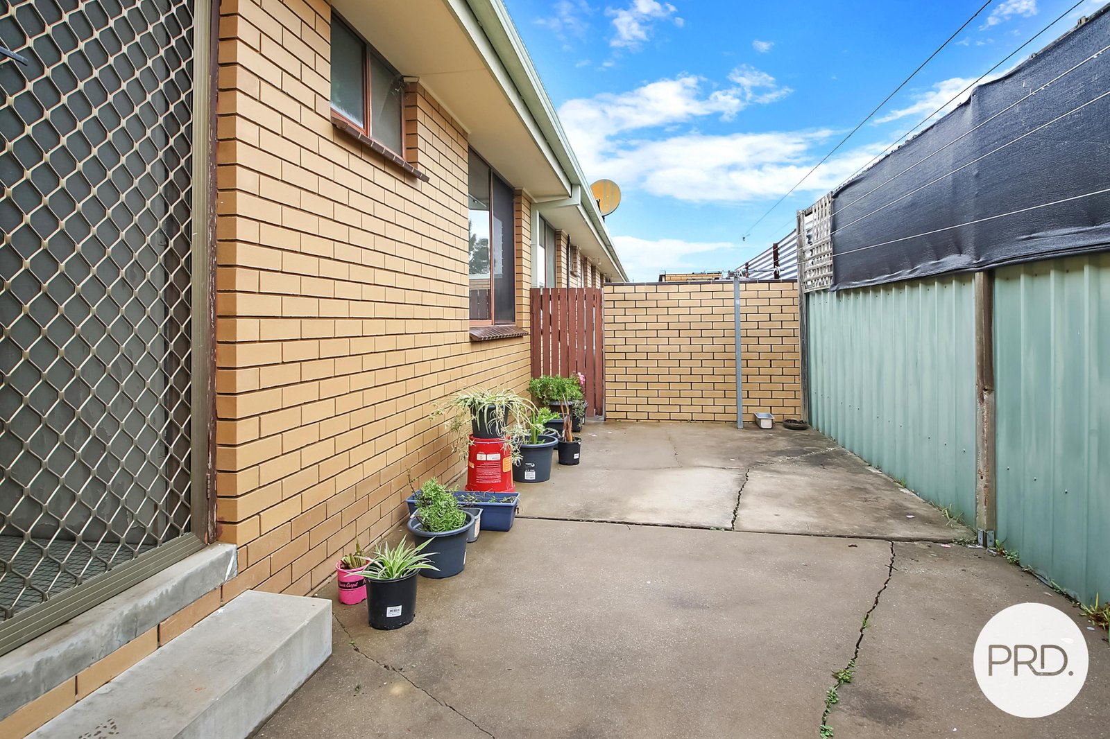 2/535 Schaefer Street LAVINGTON 7