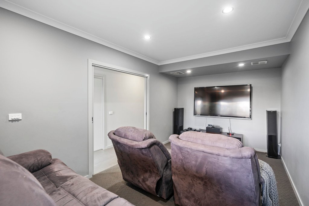 2/536 Roper Street ALBURY 8
