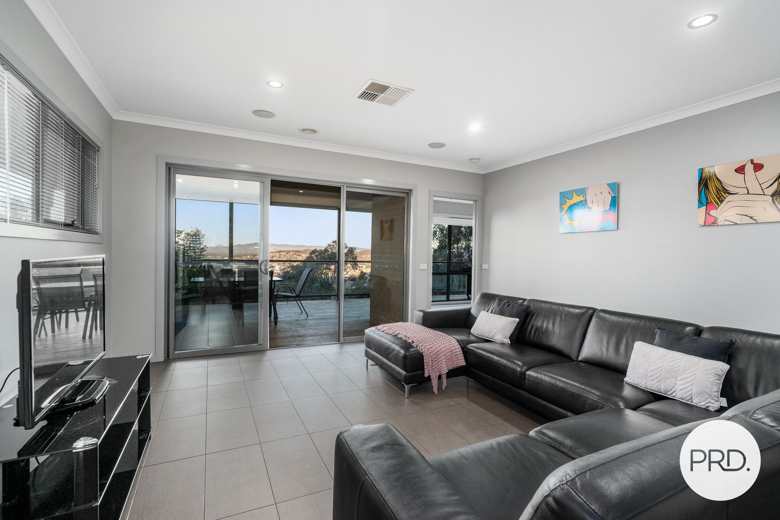 2/536 Roper Street ALBURY 4