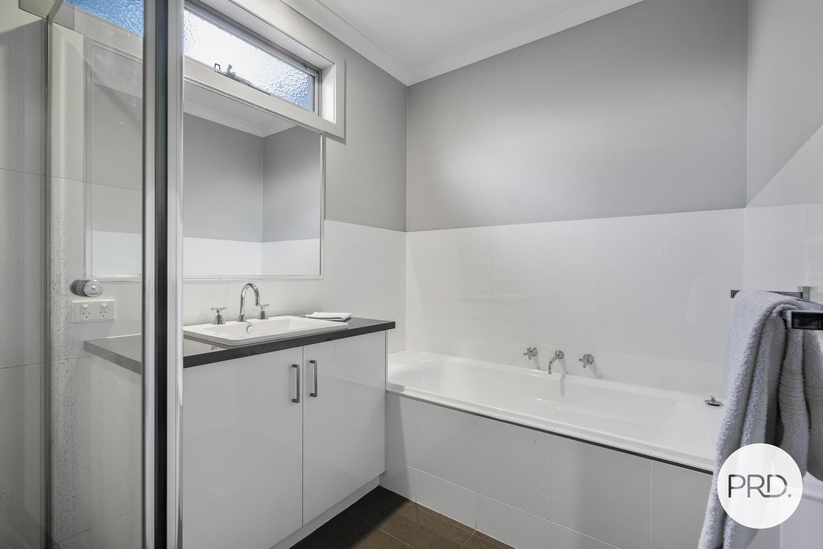 2/536 Roper Street ALBURY 10