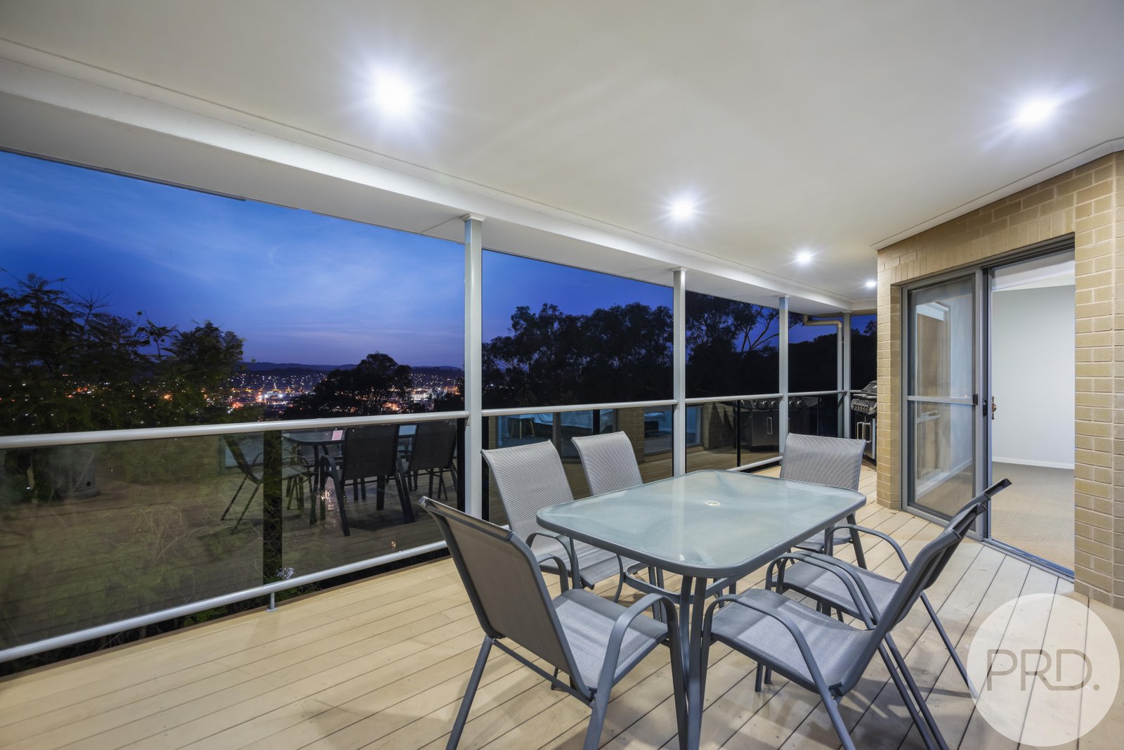 2/536 Roper Street ALBURY 11