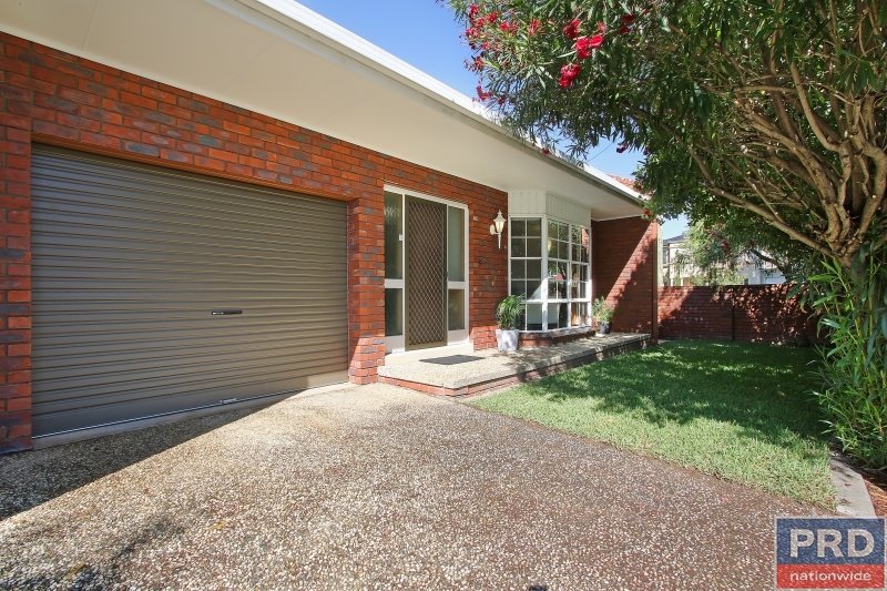2/537 Kiewa Place ALBURY 1