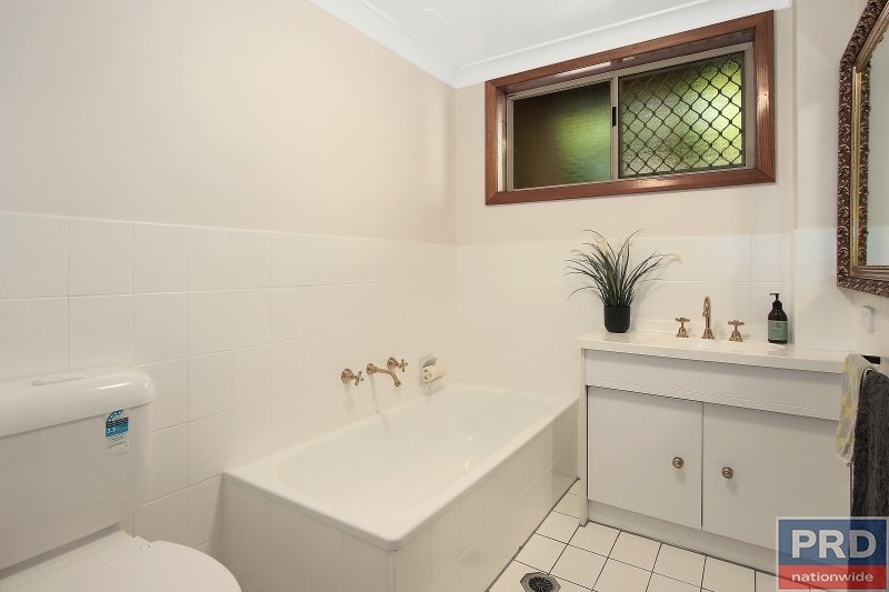 2/537 Kiewa Place ALBURY 12