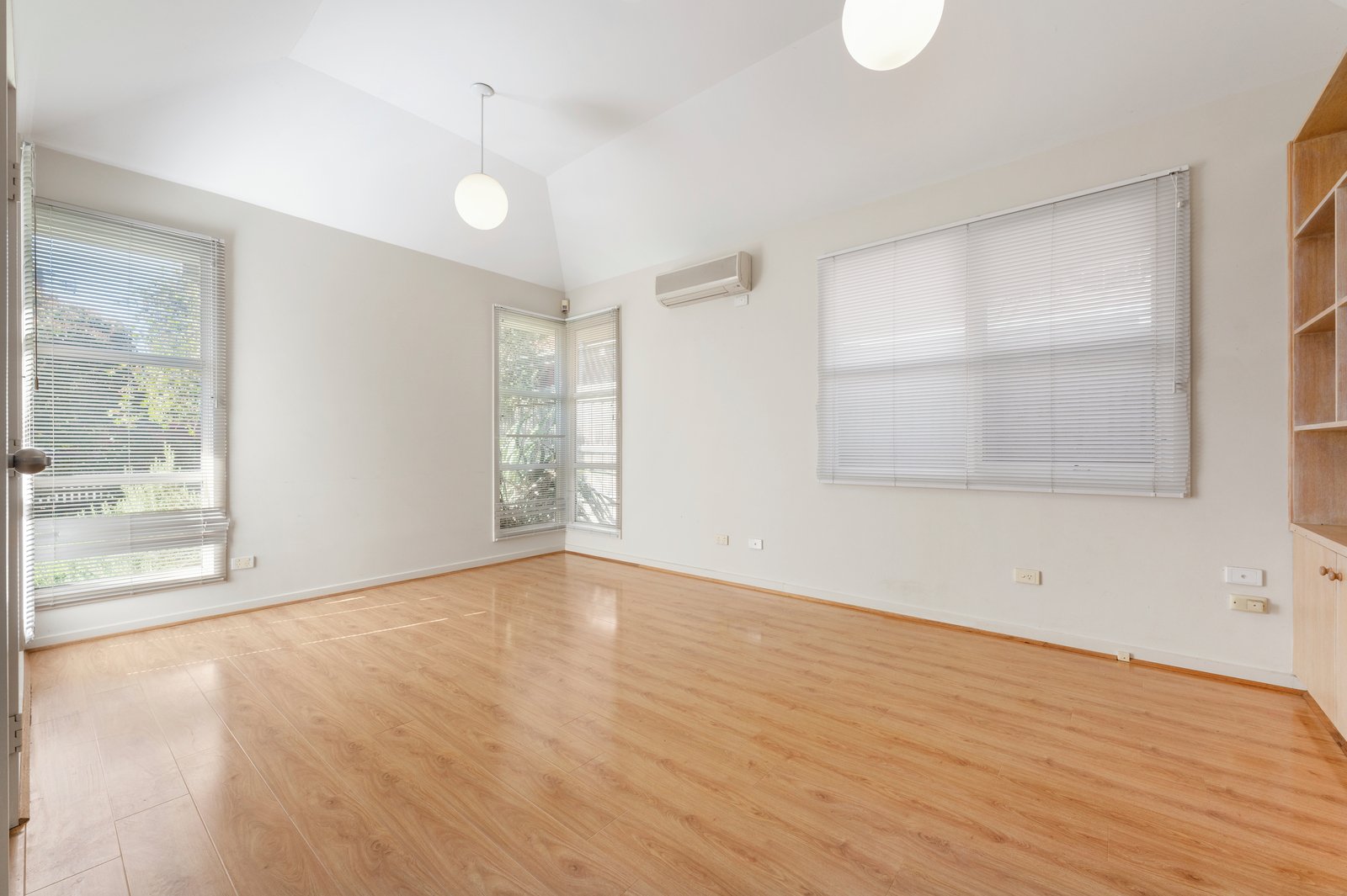 253A Burke Road, Glen Iris, 3146