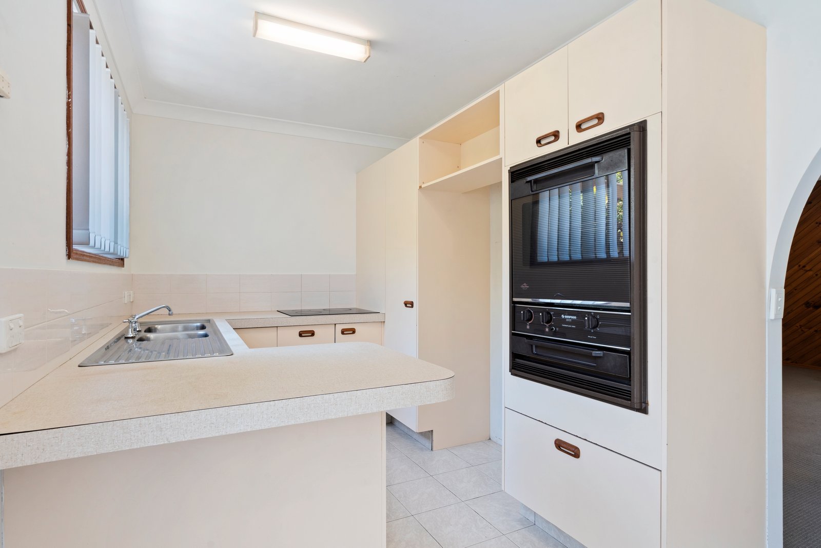 2/54 Elanora Avenue POTTSVILLE 6