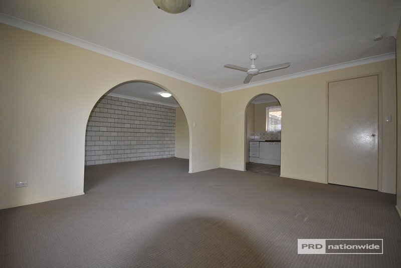 2/54 Falconer Street SOUTHPORT 3