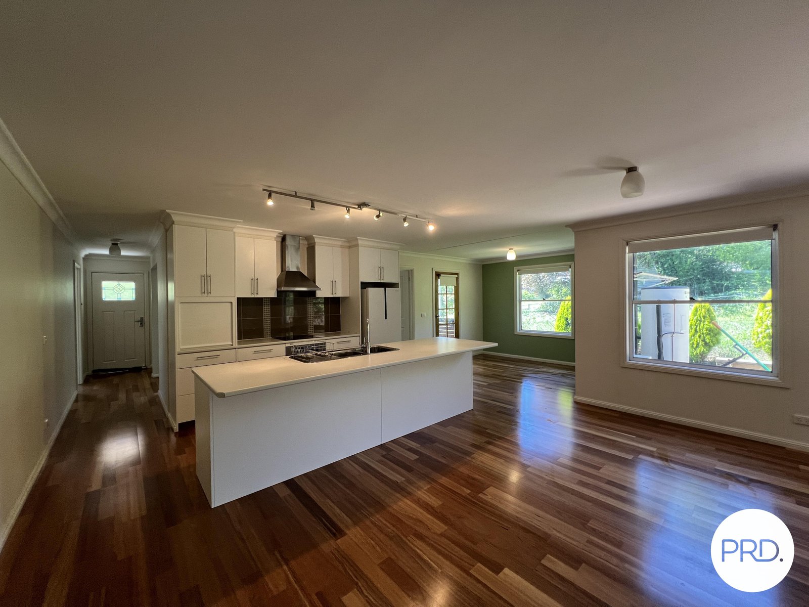 254 Foxlow Street CAPTAINS FLAT 4