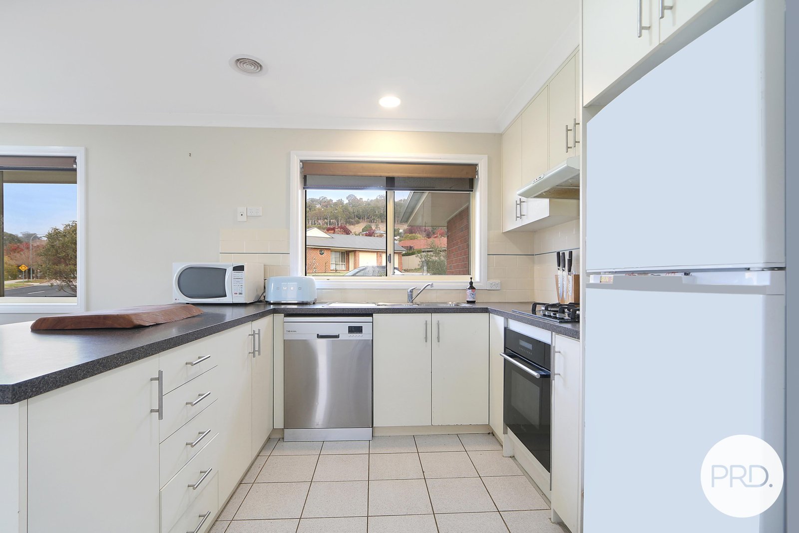 2/54 Grandview Terrace EAST ALBURY 2