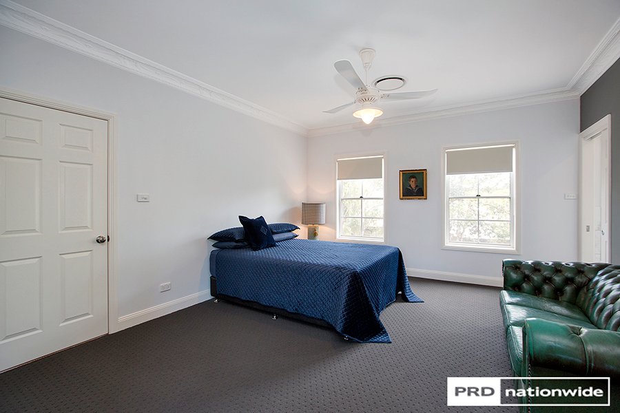 2/54 Griffin Avenue TAMWORTH 16