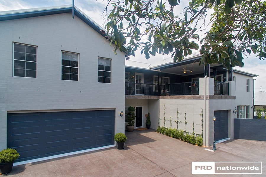 2/54 Griffin Avenue TAMWORTH 21