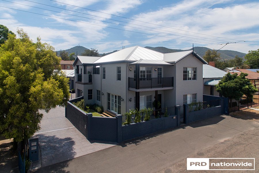 2/54 Griffin Avenue TAMWORTH 23