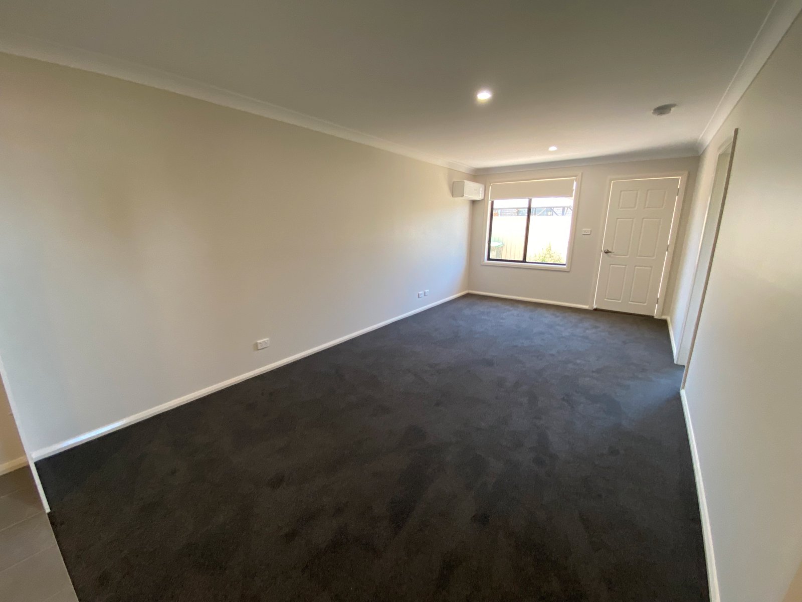 2/54 Kenny Drive WEST TAMWORTH 6