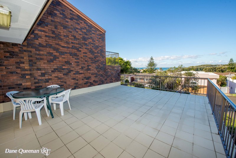 2/54 Lentara Street FINGAL BAY 5