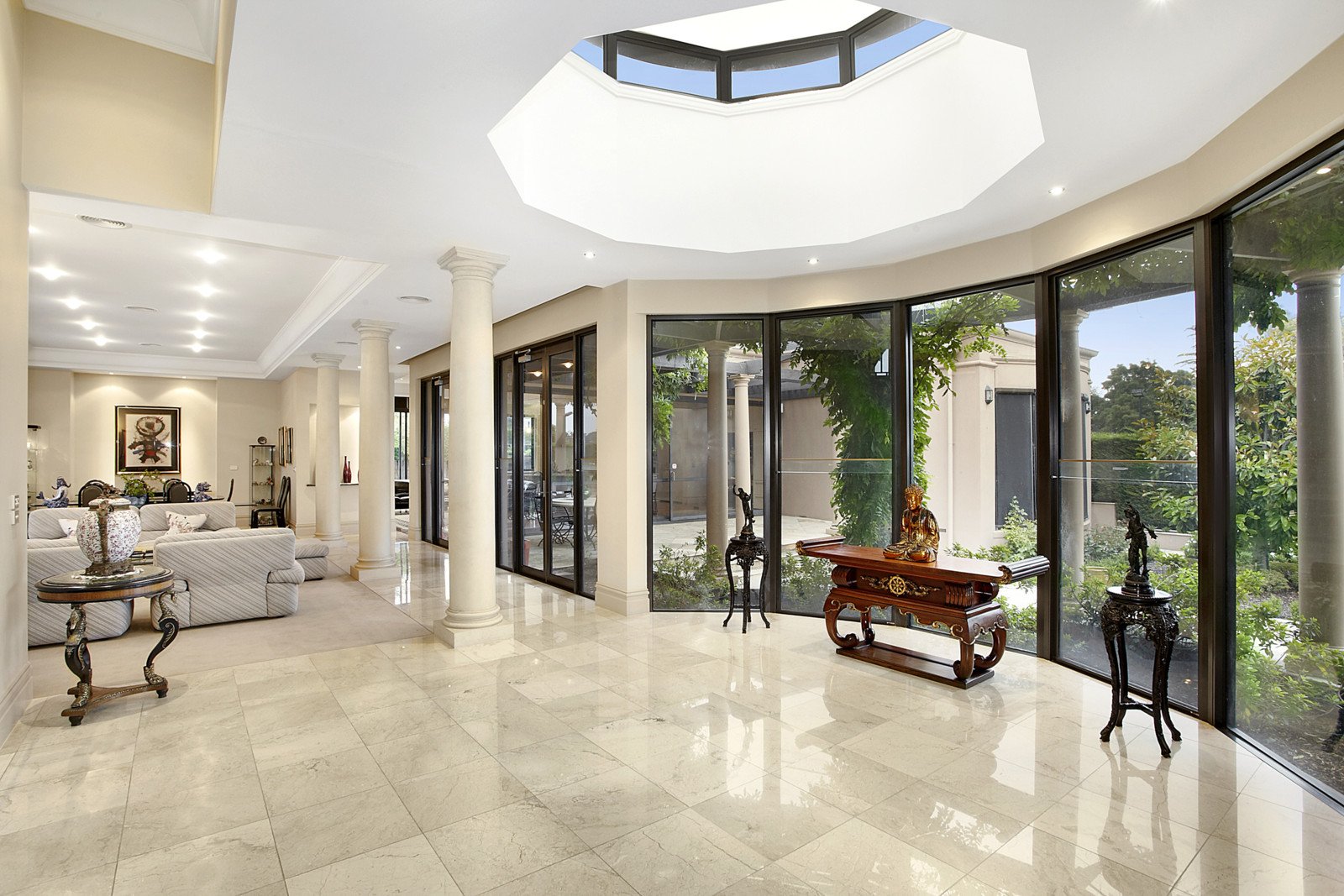 Real Estate and Property in 2/54 Mont Albert Road, Canterbury, VIC