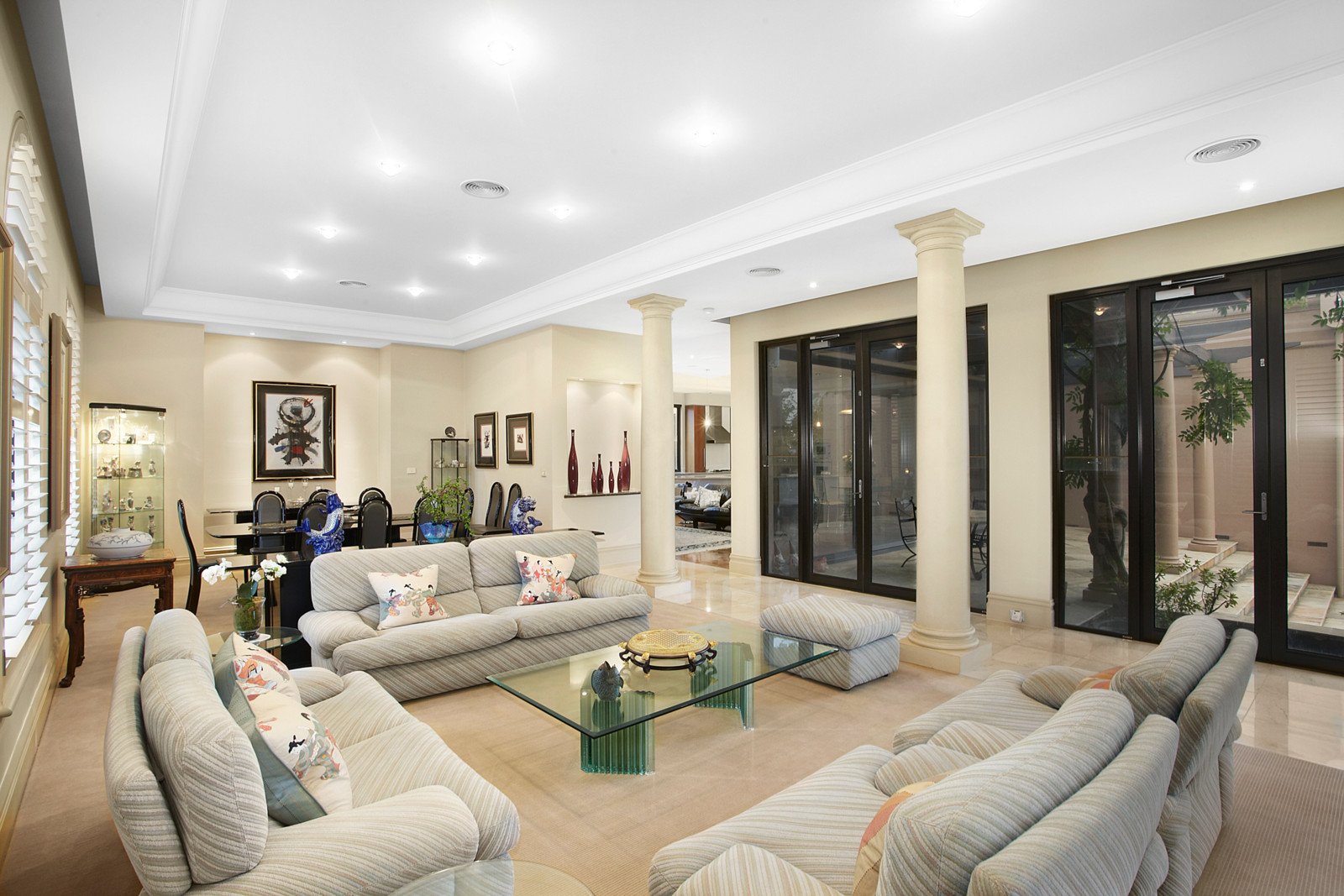 Real Estate and Property in 2/54 Mont Albert Road, Canterbury, VIC