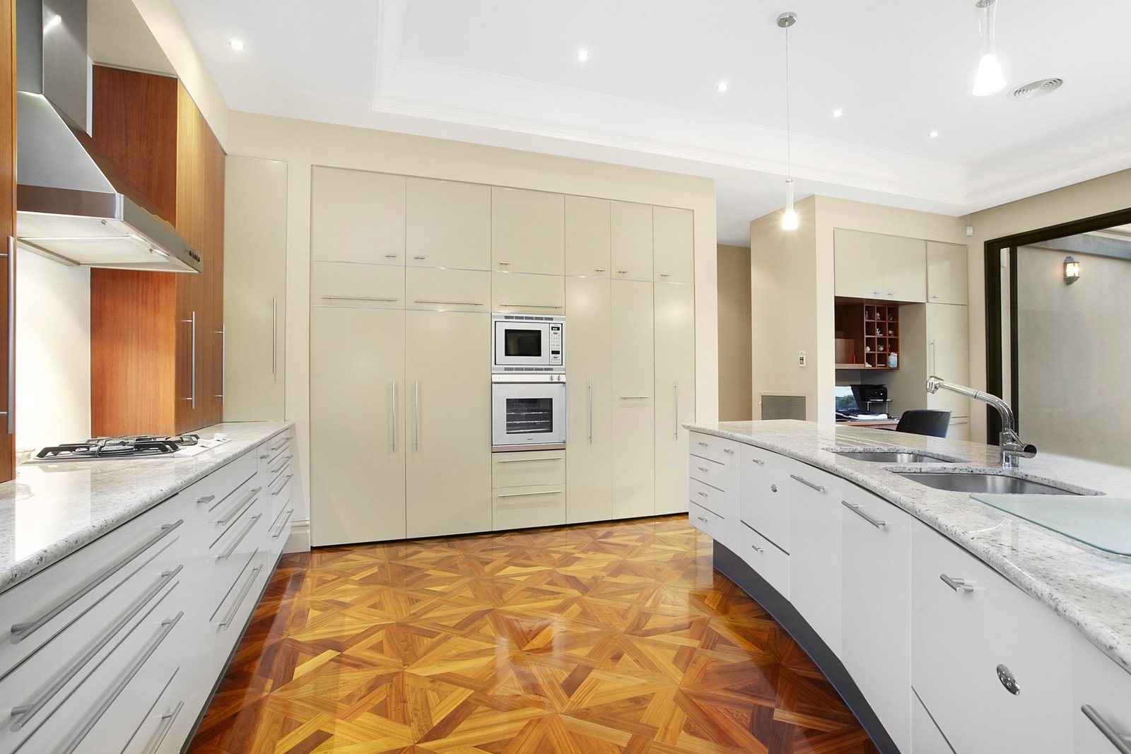 Real Estate and Property in 2/54 Mont Albert Road, Canterbury, VIC