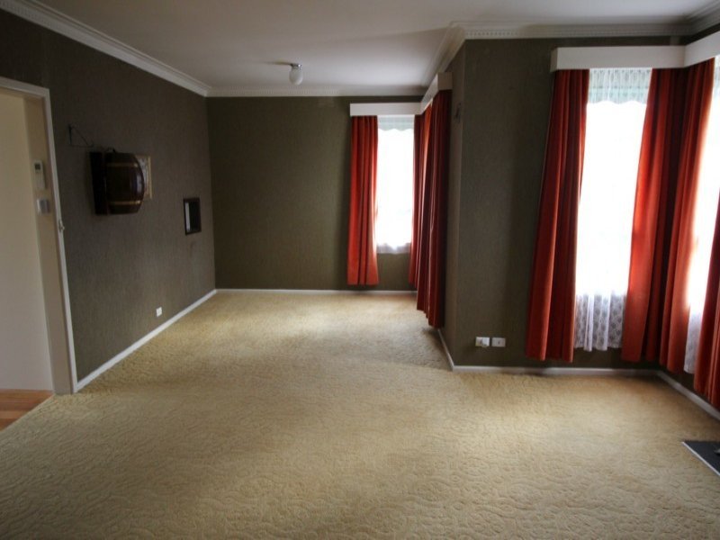 Gallery: 254 Spring Road