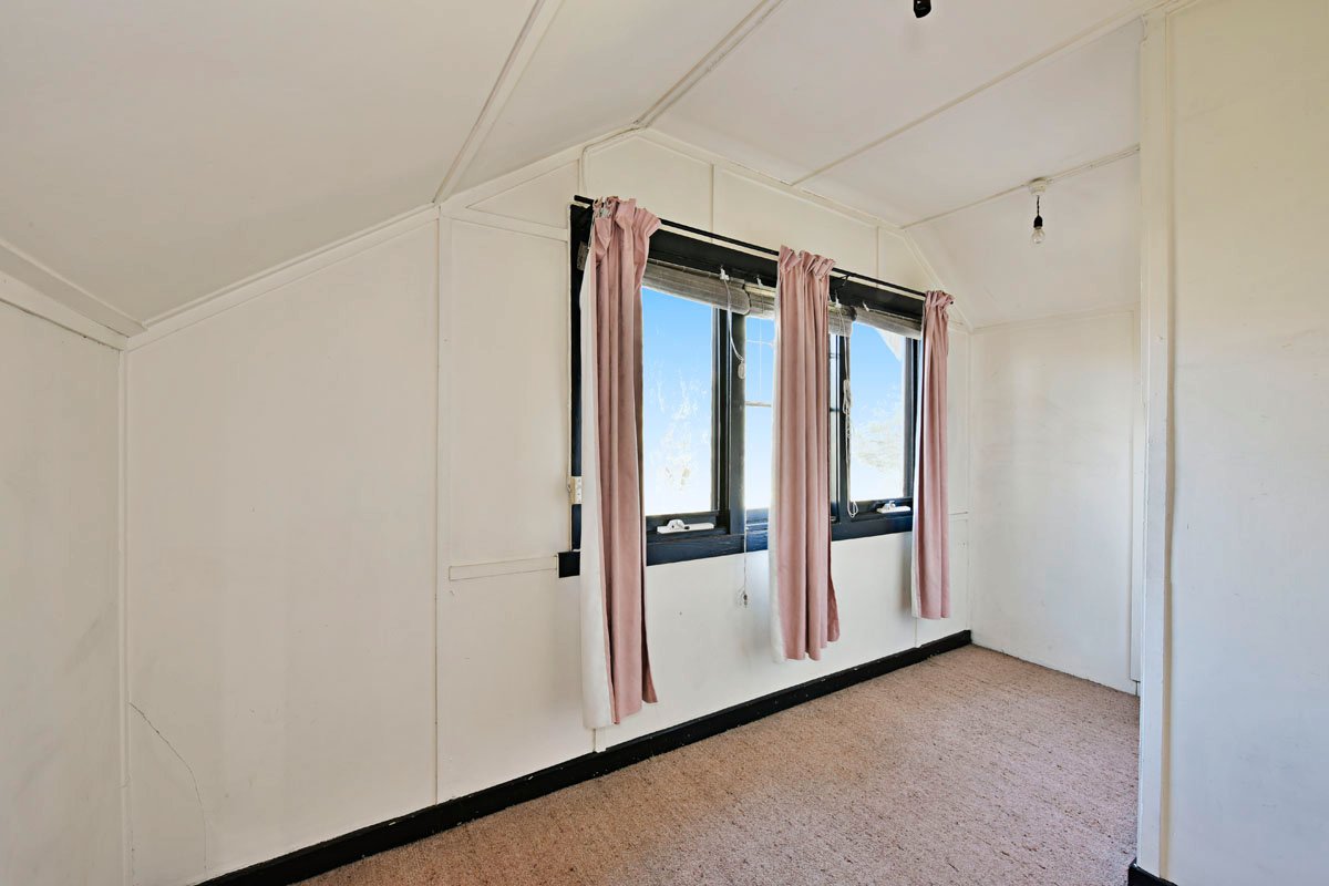 Gallery: 2/541 Dandenong Road