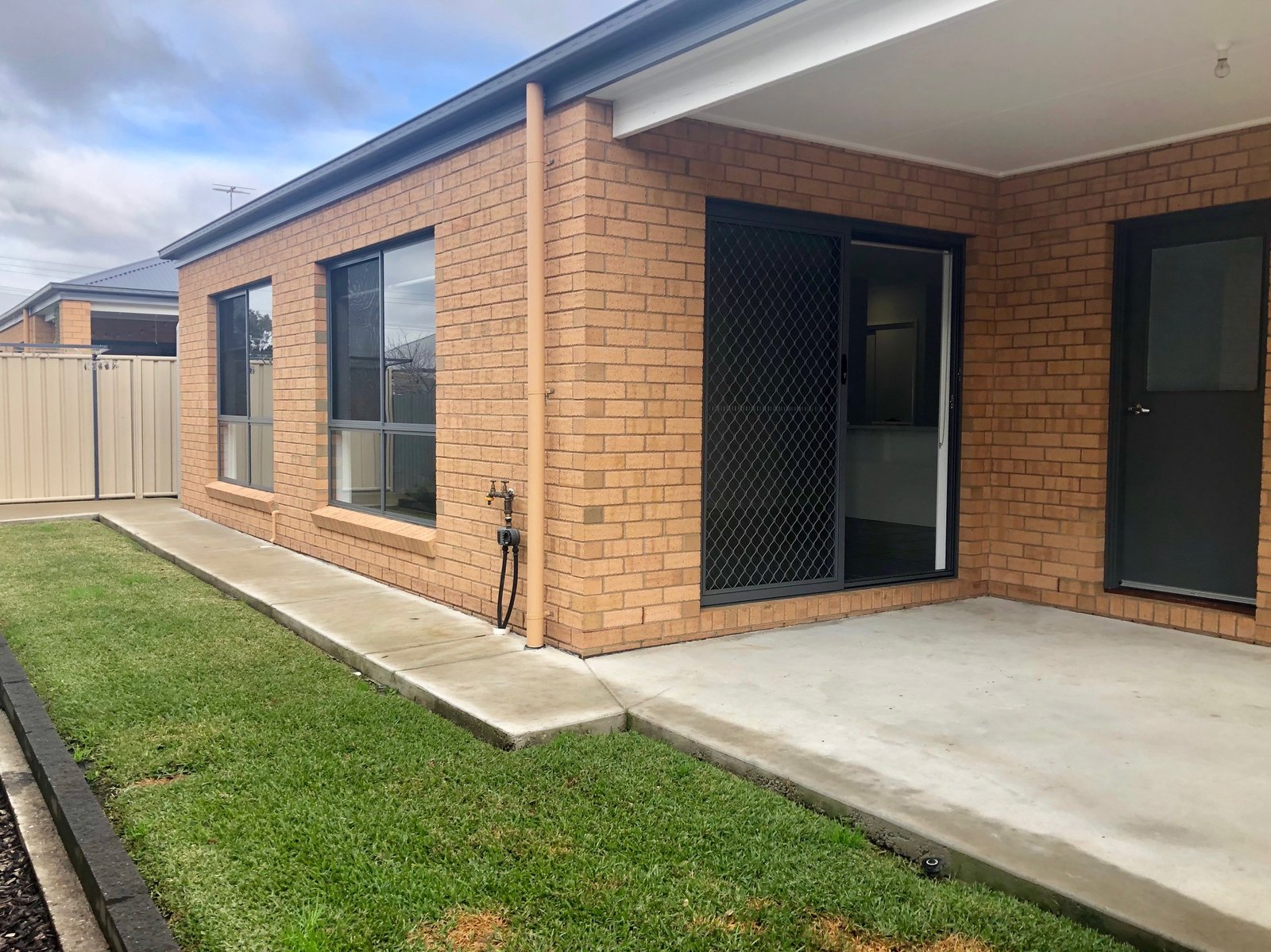 2/541 Klose Street LAVINGTON 10