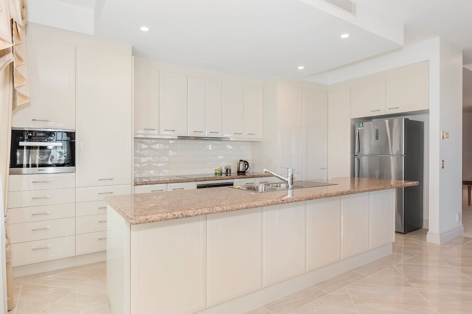 25/42-44 Brighton Parade SOUTHPORT 5