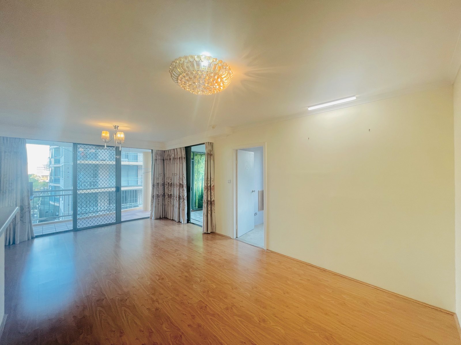 25/438 Forest Road HURSTVILLE 2