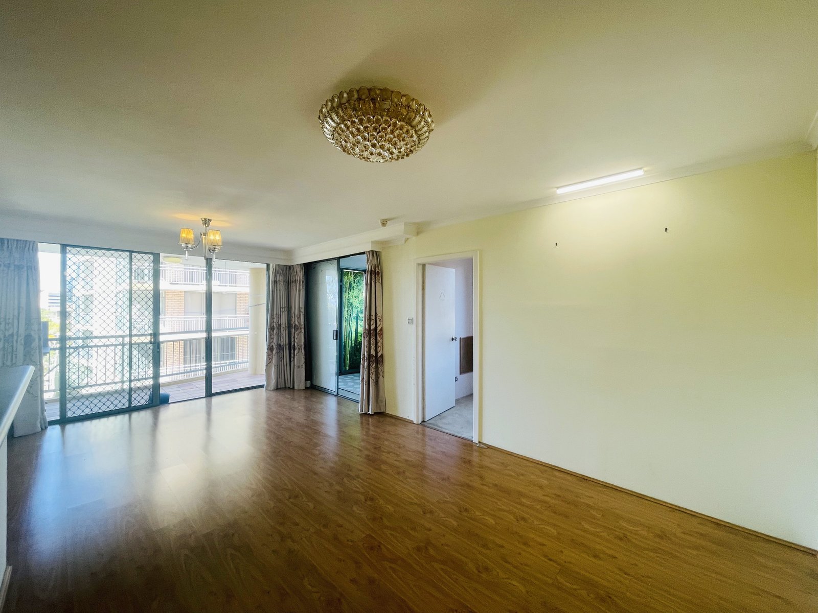 25/438 Forest Road HURSTVILLE 6