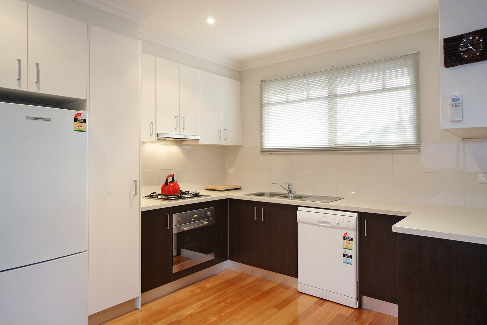 Gallery: 2/544 Centre Road