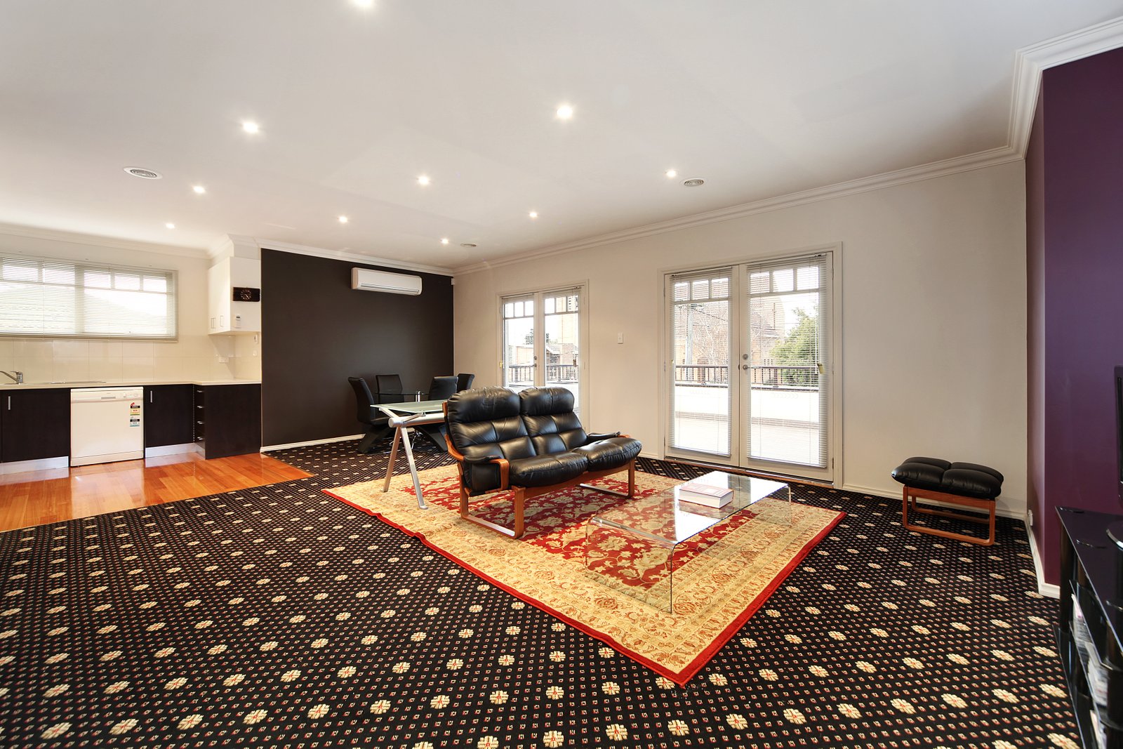 Gallery: 2/544 Centre Road