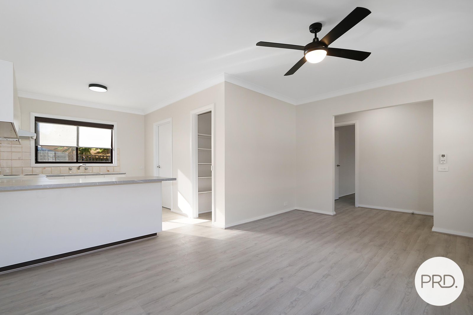 2/549 Ebden Street SOUTH ALBURY 3