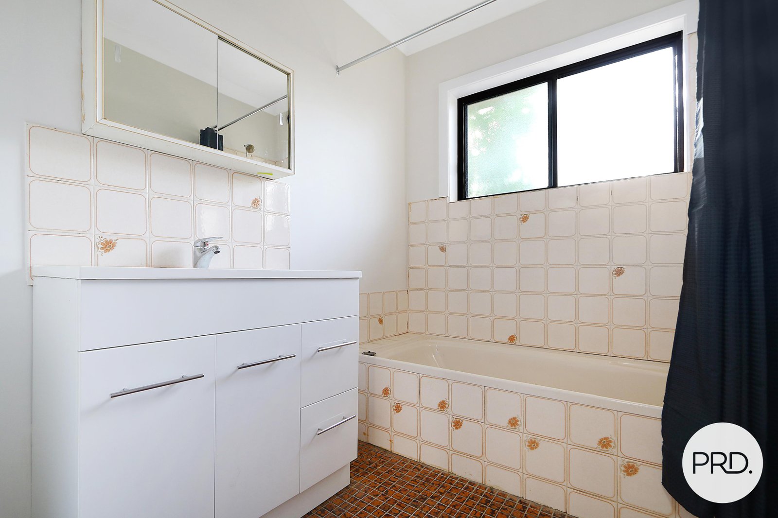 2/549 Ebden Street SOUTH ALBURY 6