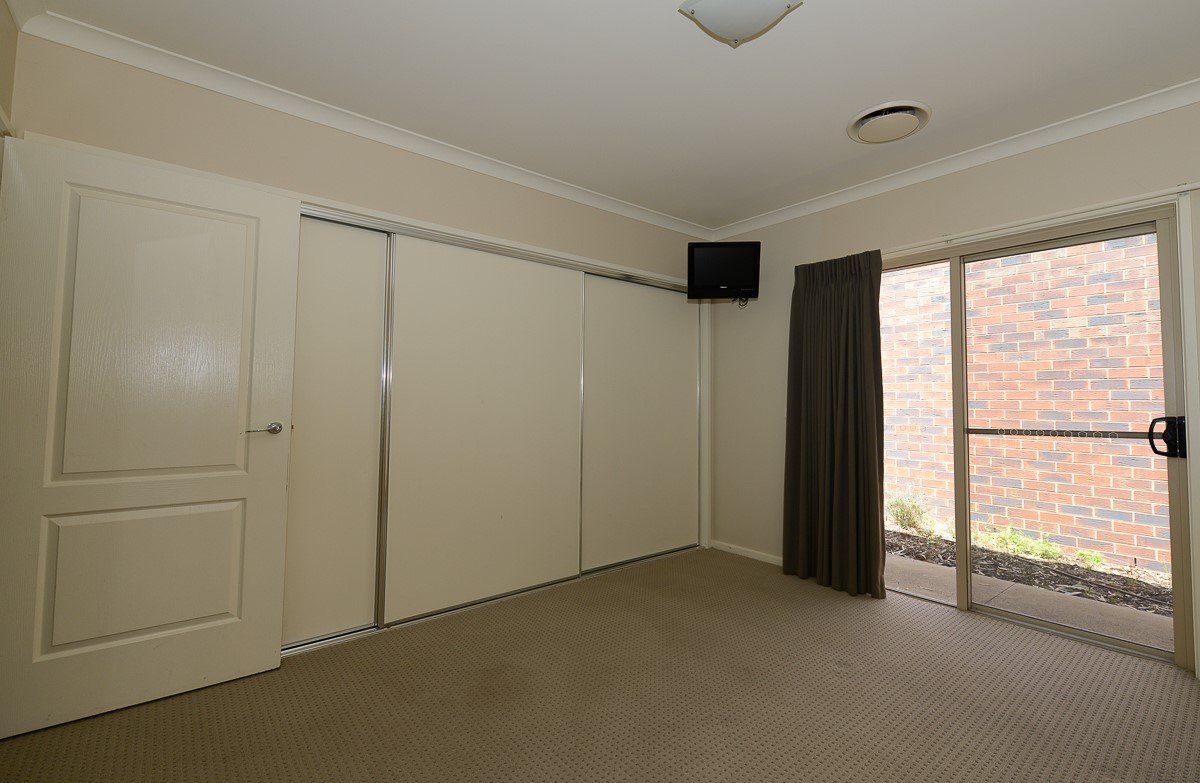 2/55 Allingham Street GOLDEN SQUARE 4