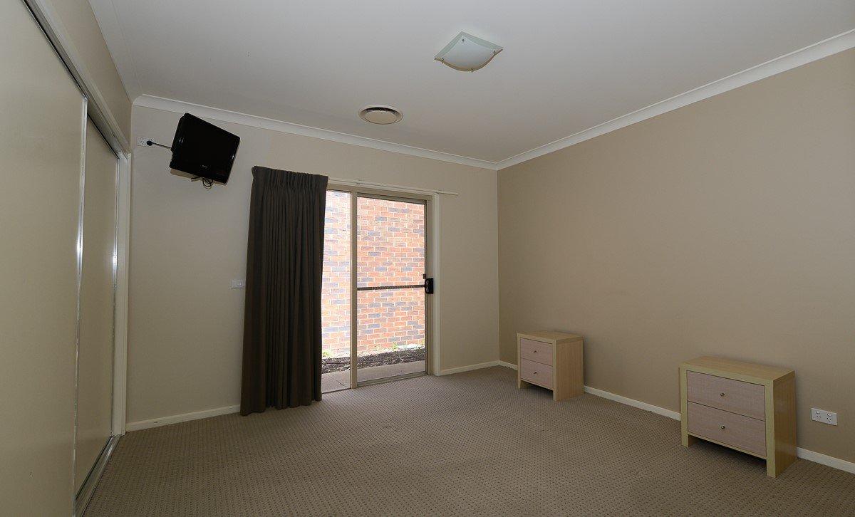 2/55 Allingham Street GOLDEN SQUARE 5