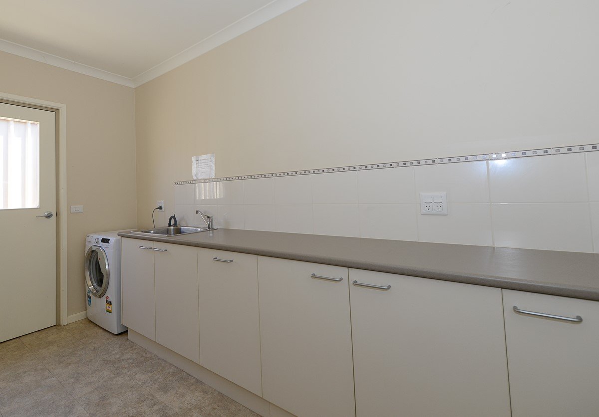2/55 Allingham Street GOLDEN SQUARE 8